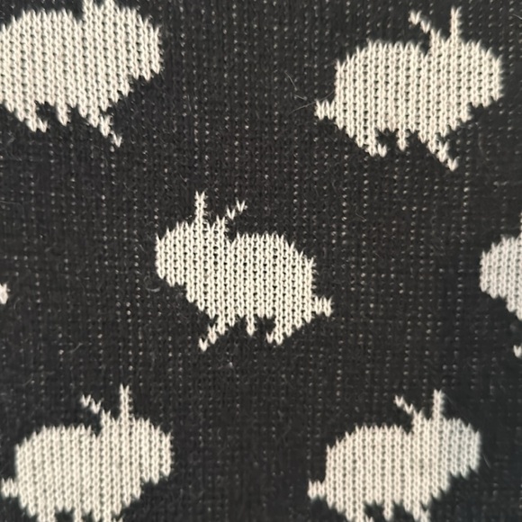 Forever 21 Bunny sweater size medium. - Picture 4 of 5